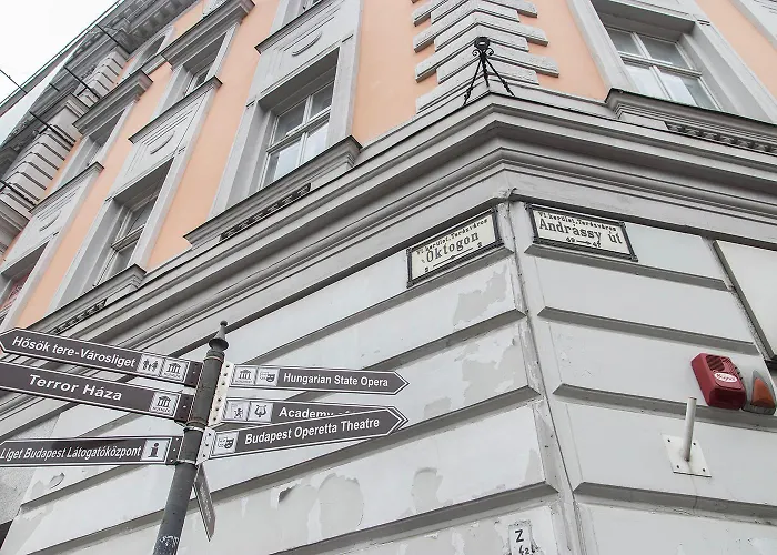 Downtown Hideaway Apartament *